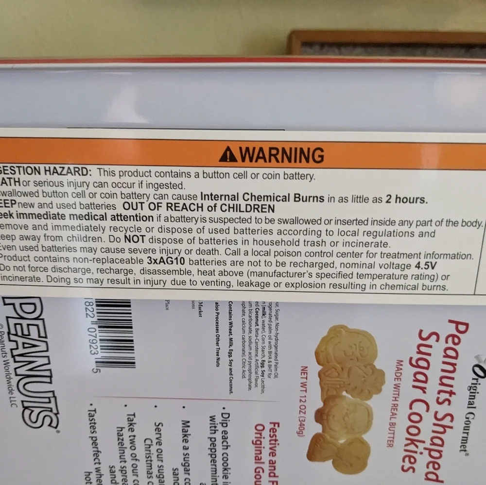 Peanuts Character Shaped Sugar Cookies Collectible Musical 12 oz Sealed Tin - Picture 5 of 6